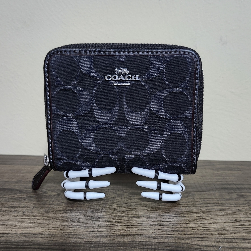 Coach Signature Dark Denim Wallet. Nwot
